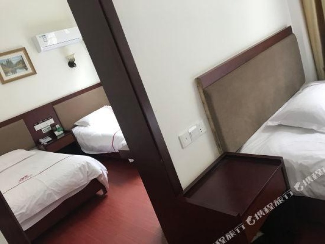 Deluxe Double Suite
