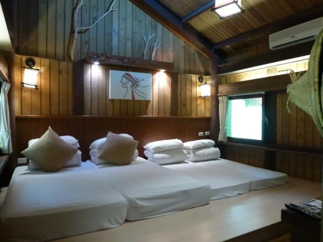 Standard Family room with mountain view
