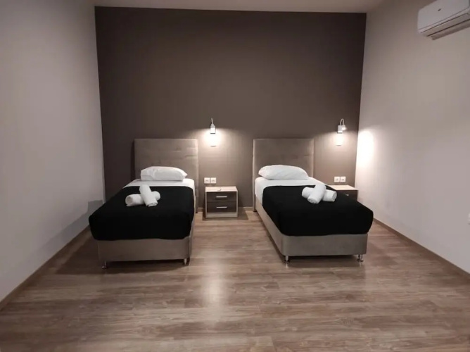 Thisean Modern Suites by Athens Stay