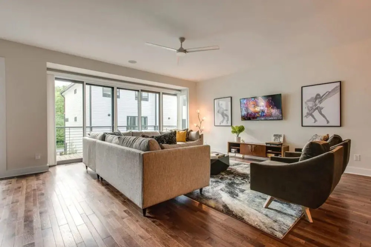 Downtown Luxury - 10 Beds Free Parking