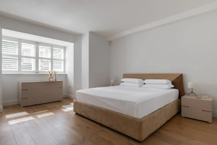 Priory Road III by Onefinestay