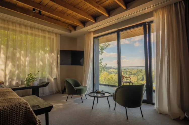 The Pines Bucegi Lodge