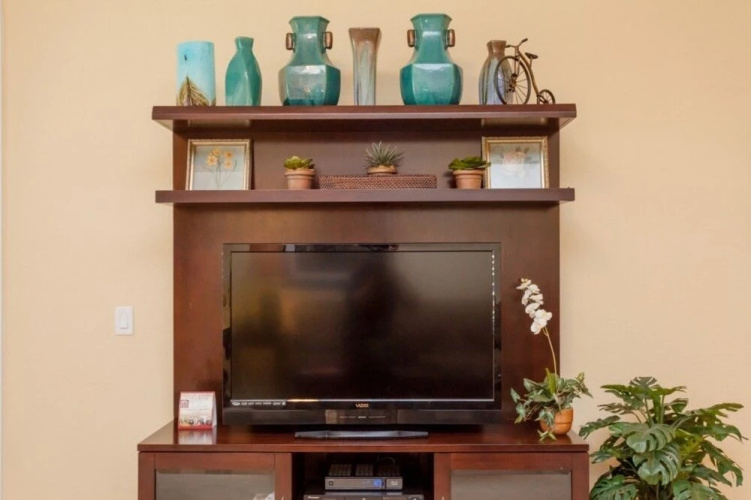 5012 Shoreway Loop #205 - 2 Br condo by RedAwning