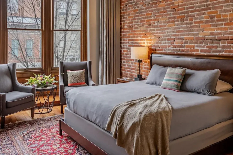 The Belmont Hotel