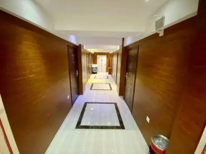 Jinyi Business Hotel