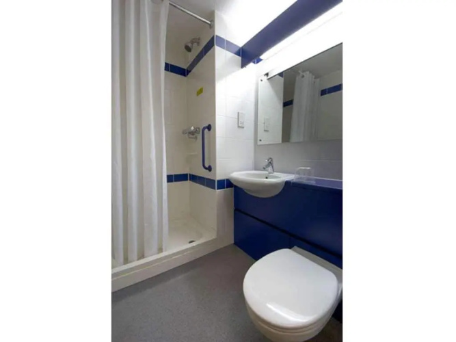 Travelodge Dartford Hotel