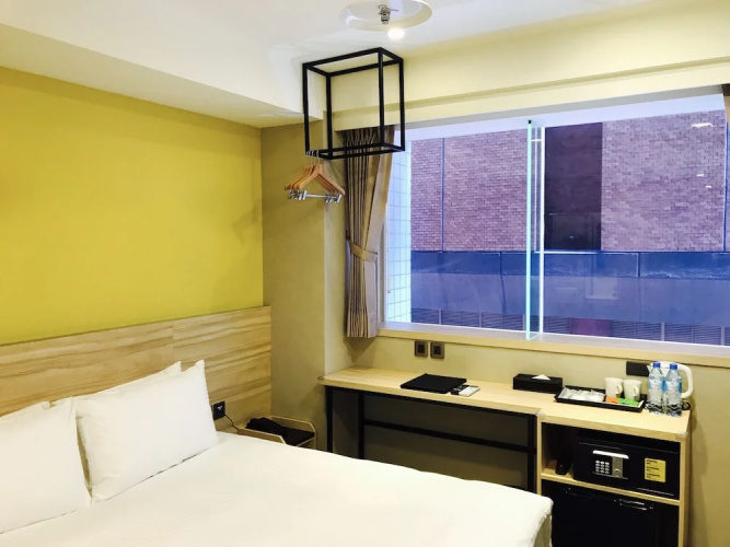 Airport Express Hotel