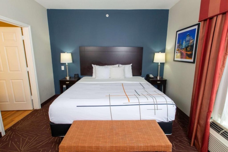 1 Bedroom Double Suite