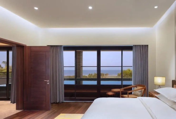 1 Bedroom Presidential Double room with balcony and with bay view