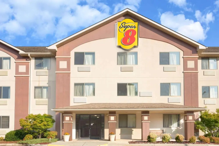Super 8