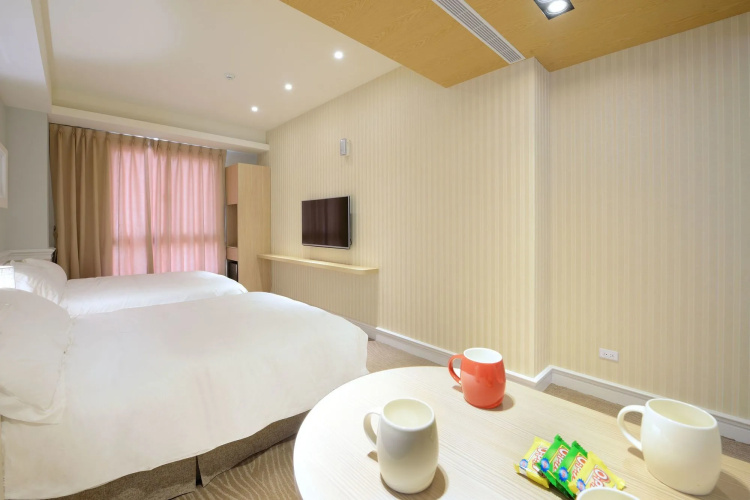 Caffir garden hotel