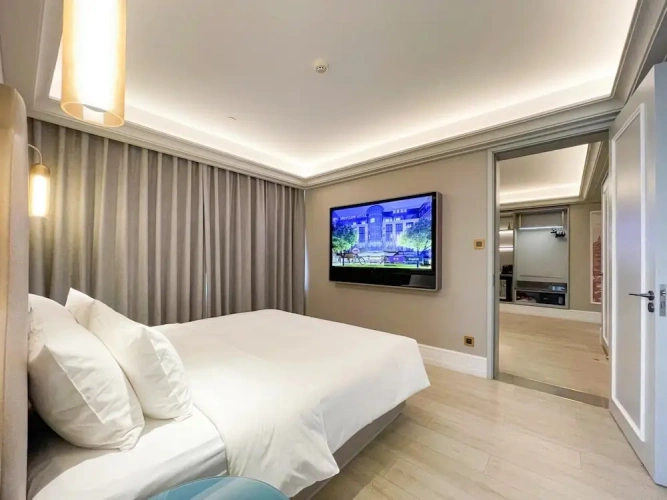 Privilege Double Suite