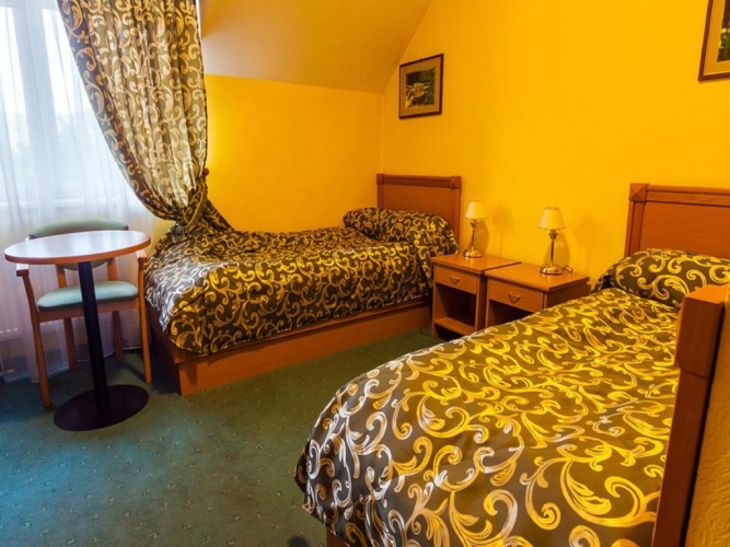 Standard Twin room