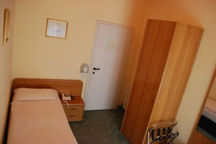 Hotel Diana