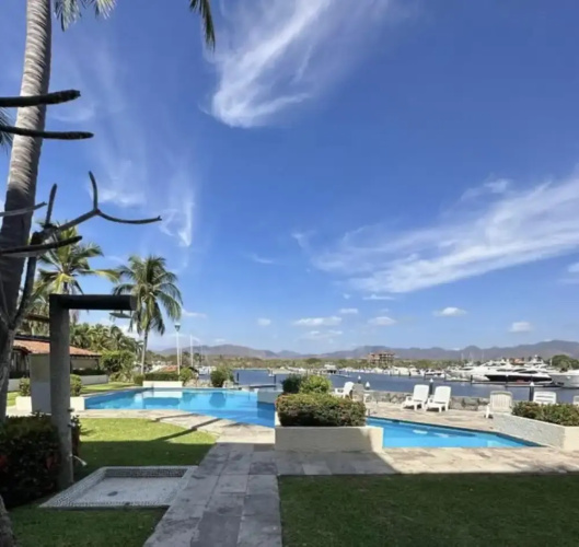Marina-access Apartment in Peaceful Ixtapa