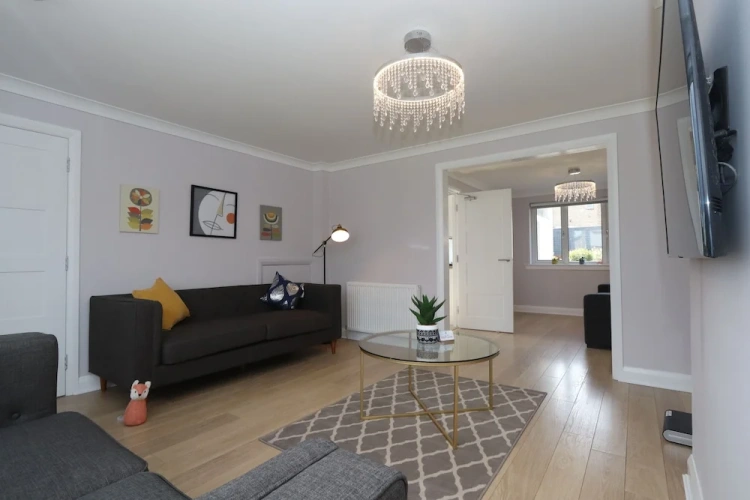 3 Bedrooms Premium Cottage
