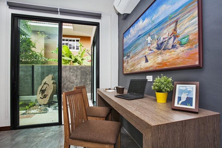 6 Bedrooms Double Villa