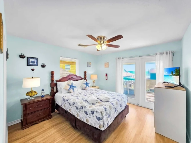4 Bedrooms Cottage