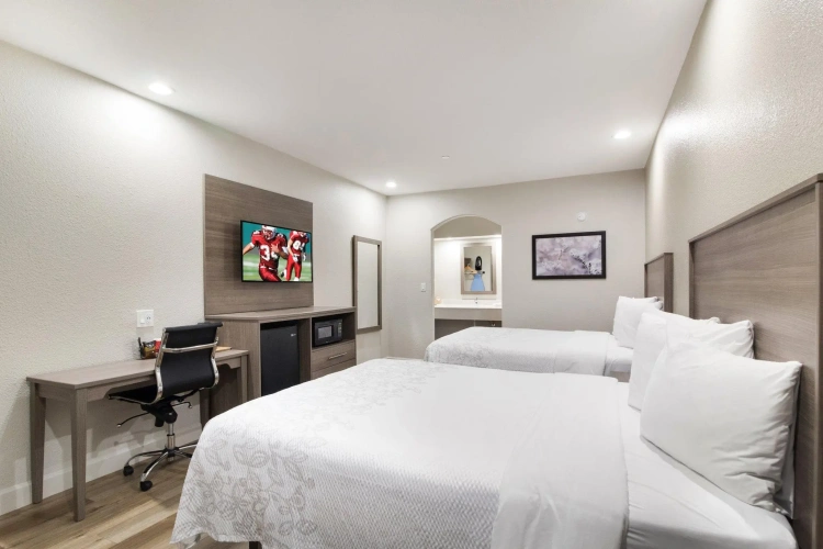 Superior Quadruple room