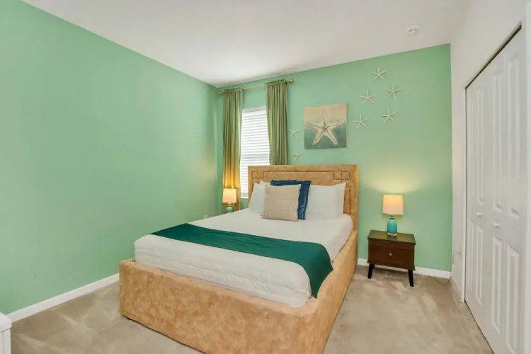 Bright Spacious 6BR Resort Home w Private Pool