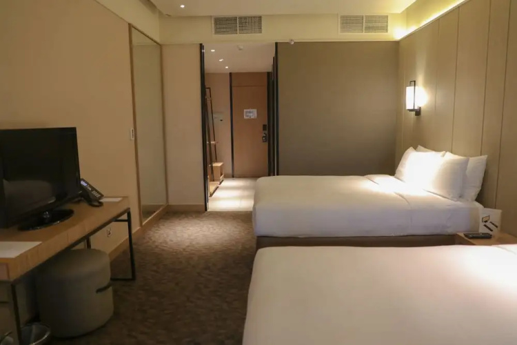 Abu Dhabi Airport Hotel