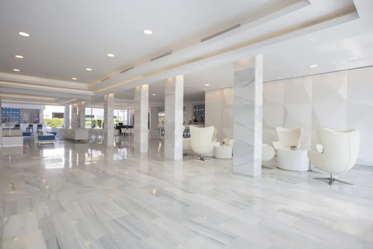 Mar Hotels Playa de Muro Suites