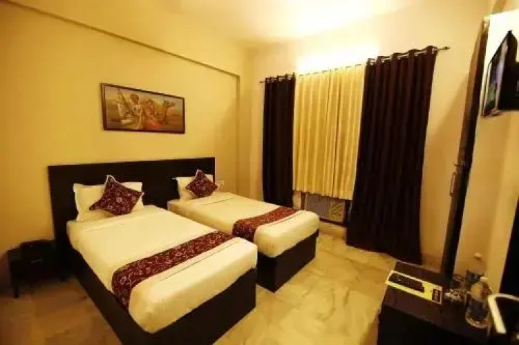 OYO Rooms Gulab Bagh Road
