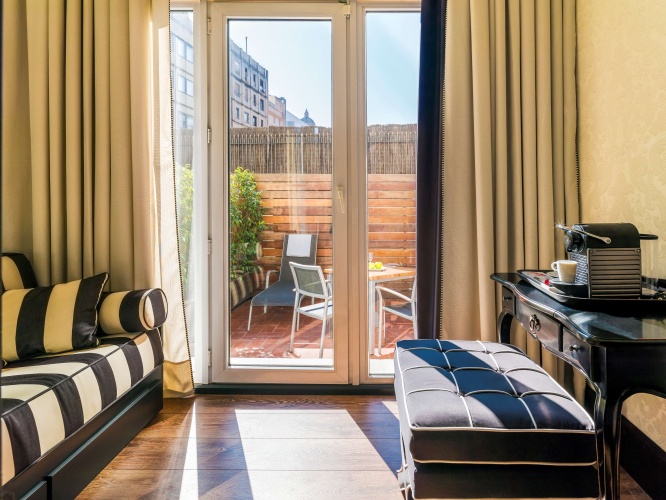H10 Catalunya Plaza Boutique Hotel photo 8