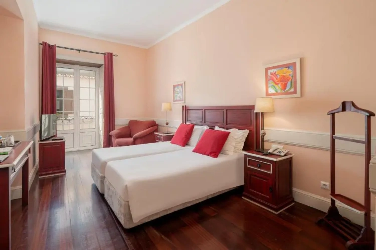 Twin Suite with balcony