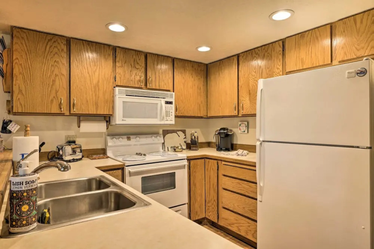 Slopeside Condo With Hot Tub + Game Room Access!