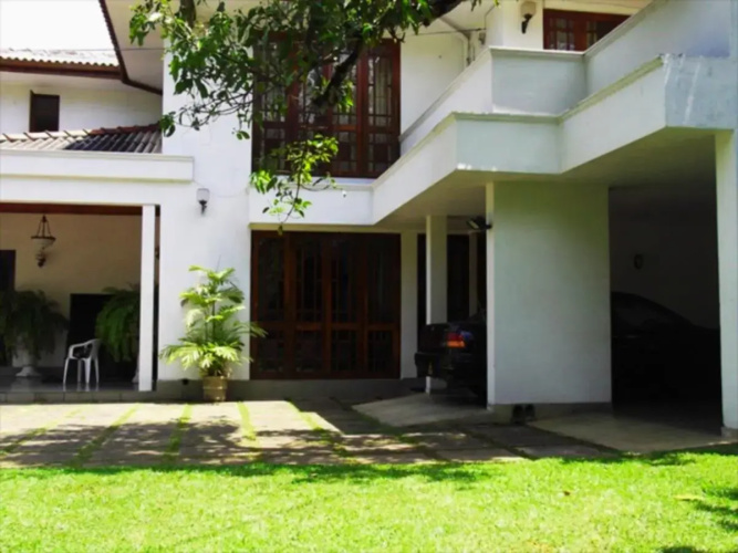 Nirana Apartment