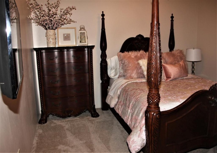 4 Bedrooms Cottage