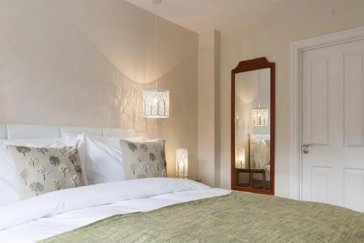 Hurtwood Hotel