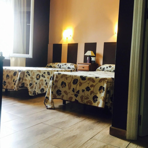 Hostal Alcarayón