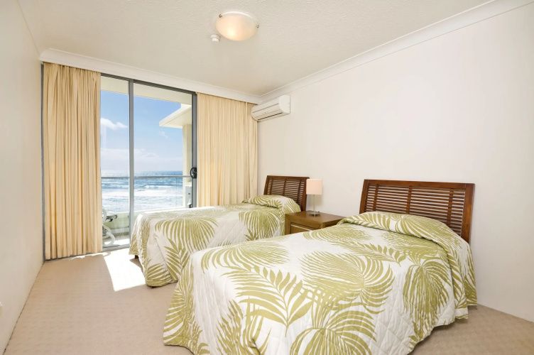 Berkeley On The Beach Apartment