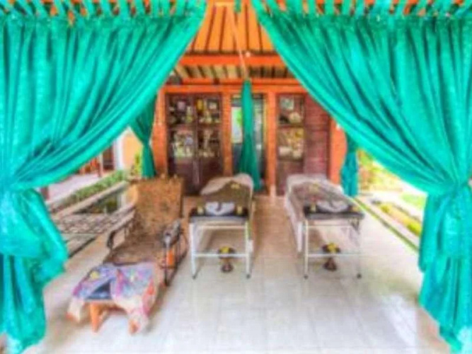 Angsoka Hotel