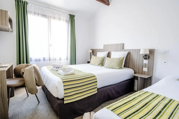 Classic Triple room