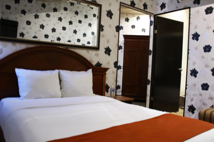 El Regio Hotel