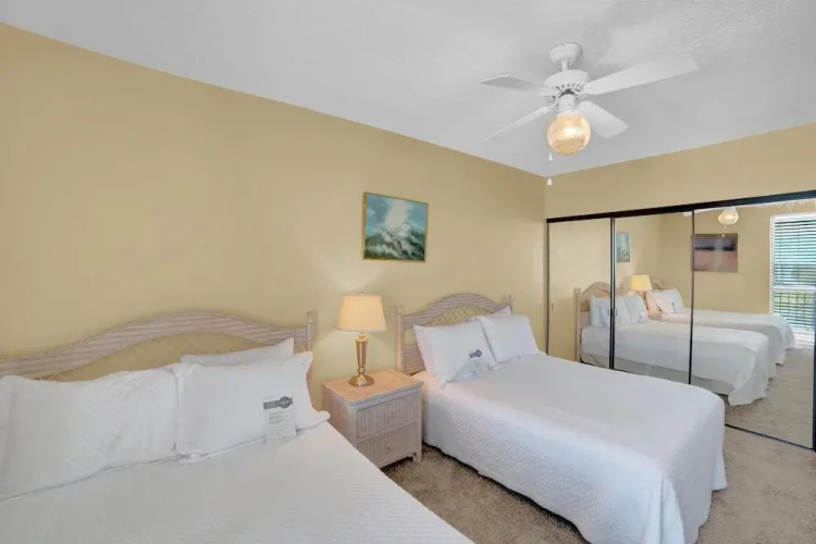Pelican Pointe 805