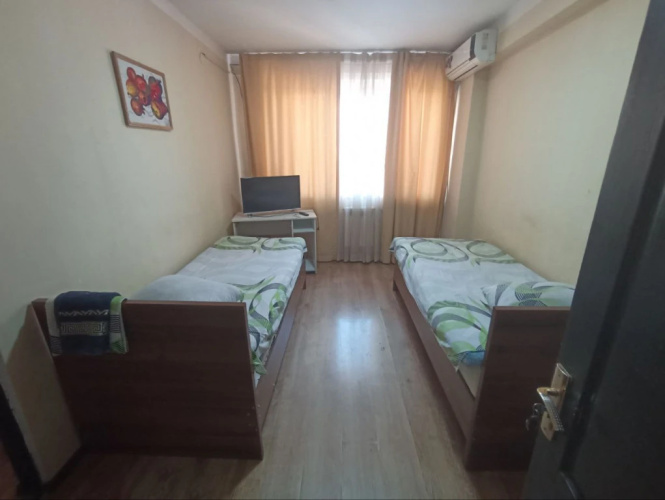 Hostel 27