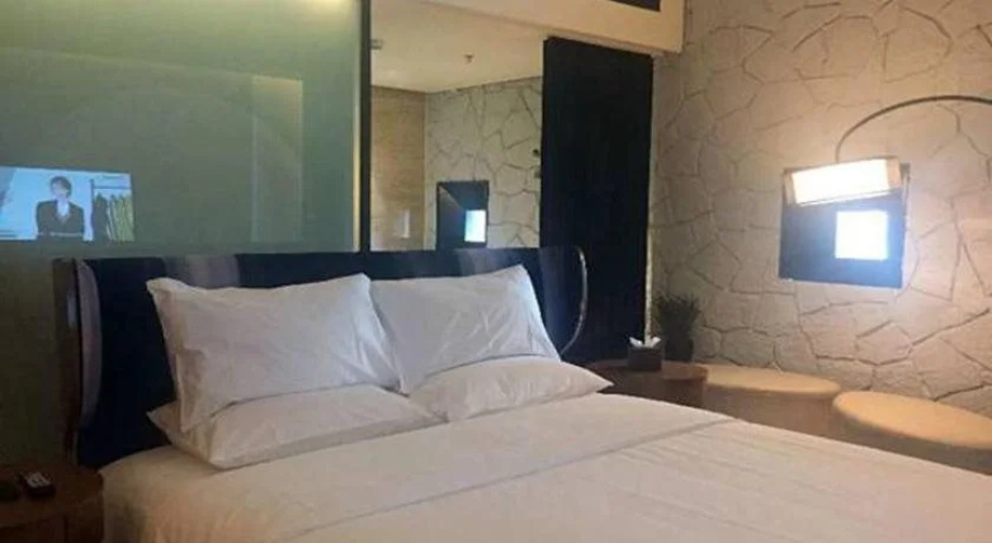 Urumqi Soluxe Hotel