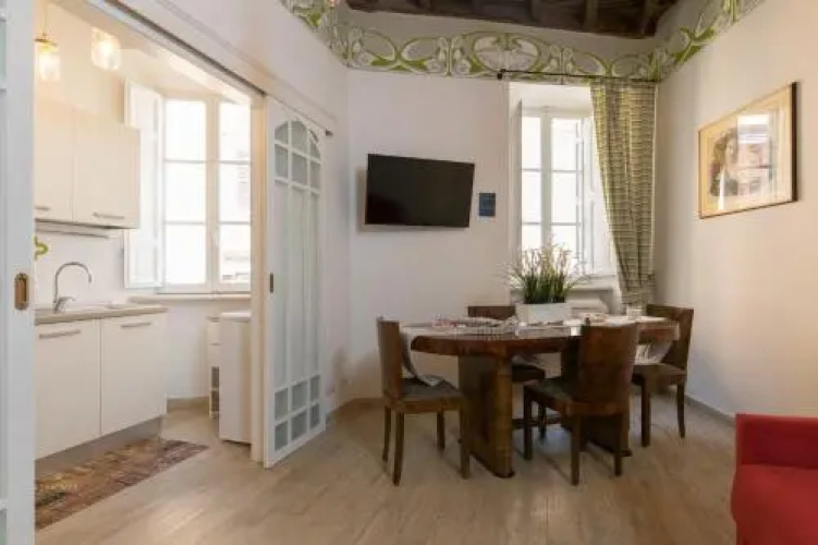 Old Rome Apartment