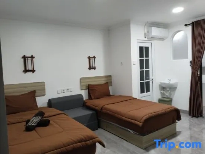 Bed in Dorm