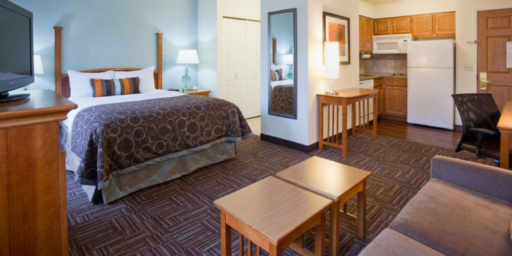 Staybridge Suites MPLS-Maple Grove/Arbor Lakes by IHG
