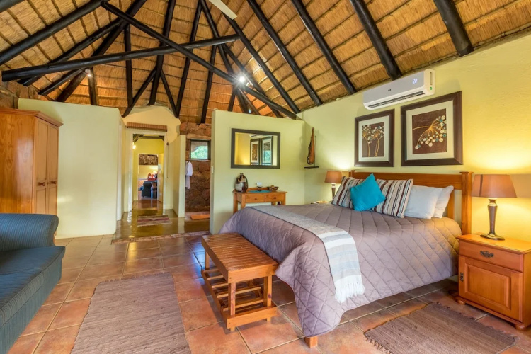 Iketla Lodge