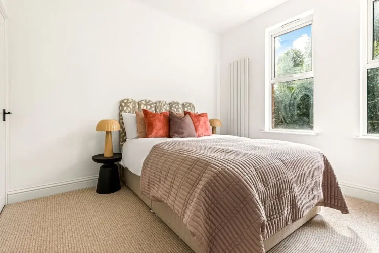 Wisteria Way - From 200 Per Night