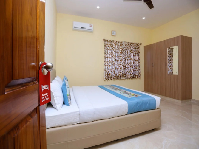 OYO 9414 Golden Nest
