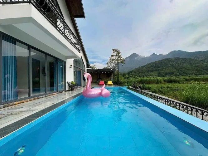 Villa with mountain view
