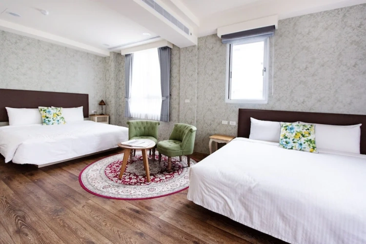 Standard Quadruple room with balcony