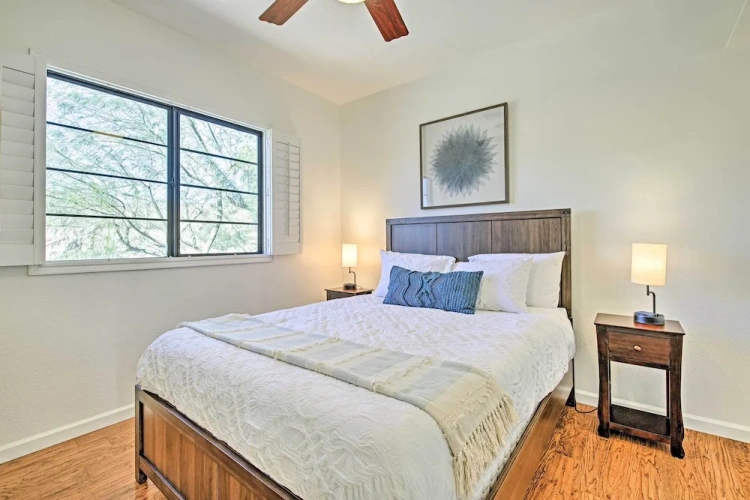 4 Bedrooms Cottage